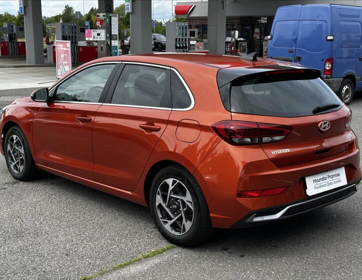 Hyundai i30 4