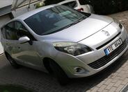 Renault Scénic 8