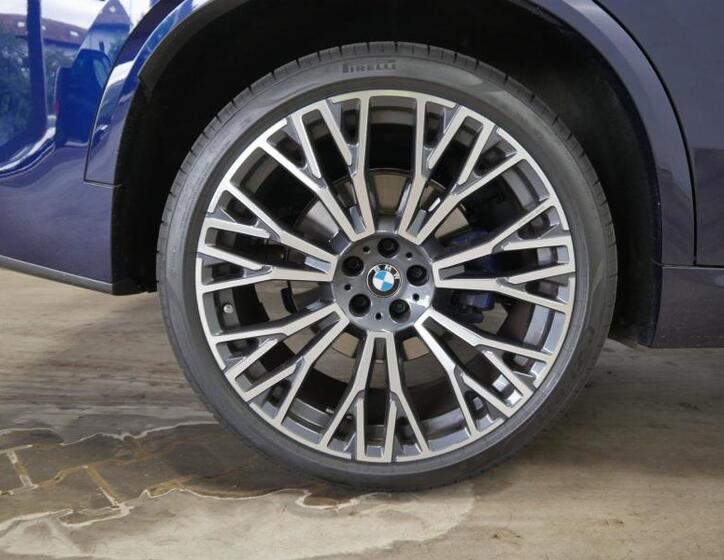 BMW X5 9
