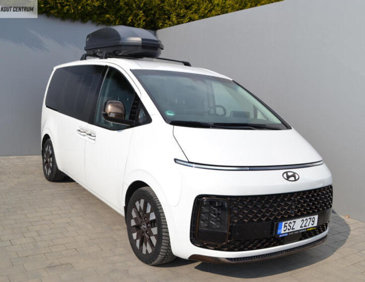 Hyundai Staria 7