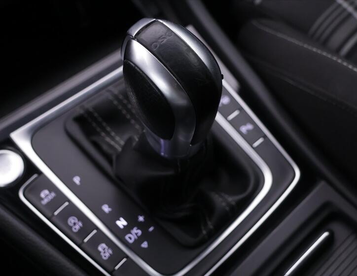 Volkswagen Golf 31