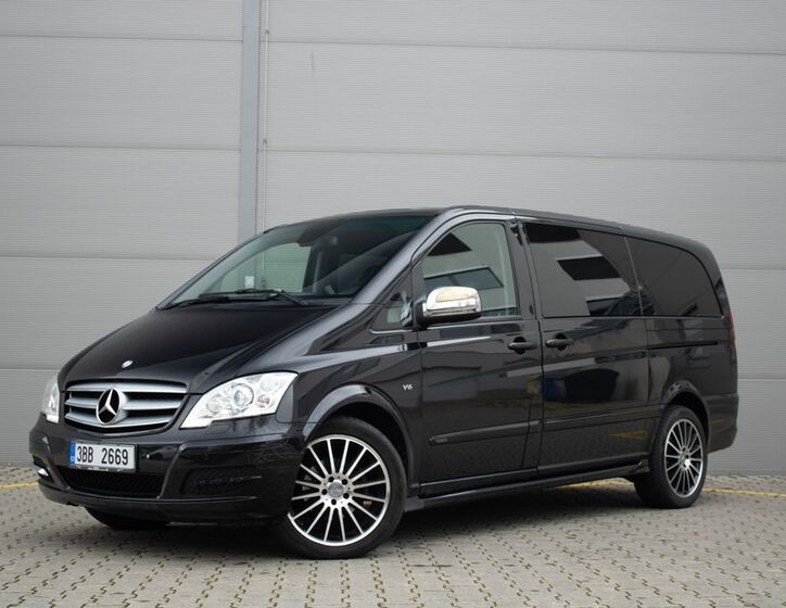 Mercedes-Benz Viano 1