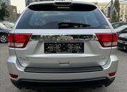 Jeep Grand Cherokee 9