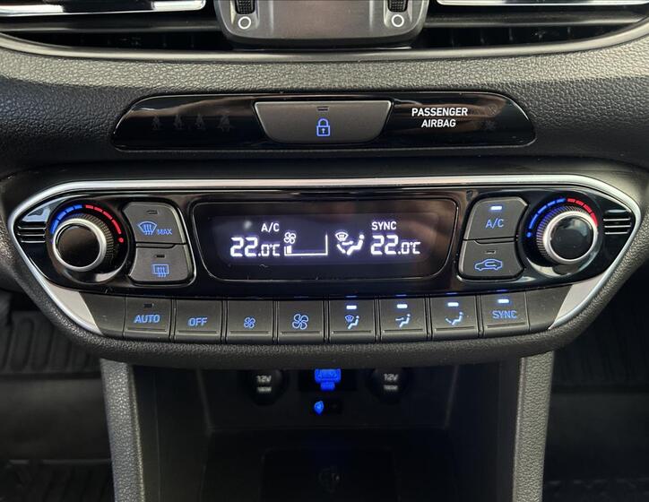 Hyundai i30 18