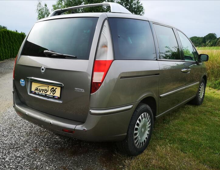 Lancia Phedra 42
