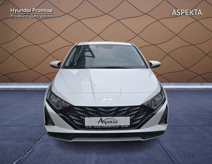 Hyundai i20 8
