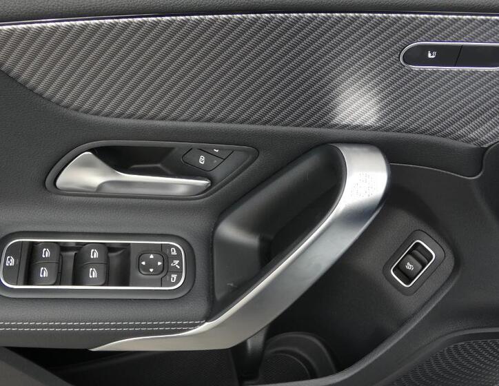 Mercedes-Benz Třídy A 9