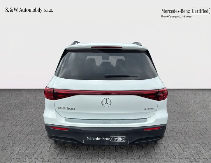 Mercedes-Benz EQB 9