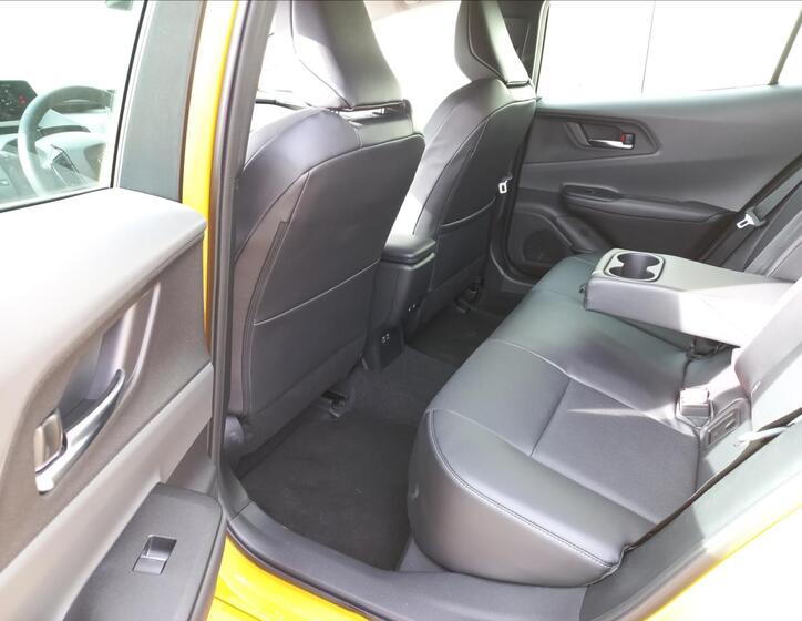 Toyota Prius 12