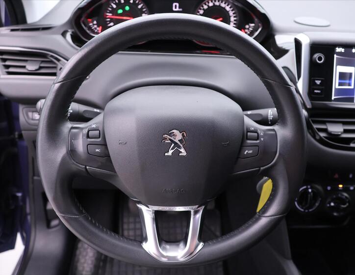 Peugeot 208 17