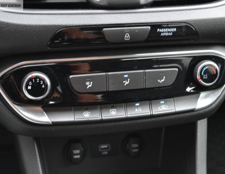 Hyundai i30 22