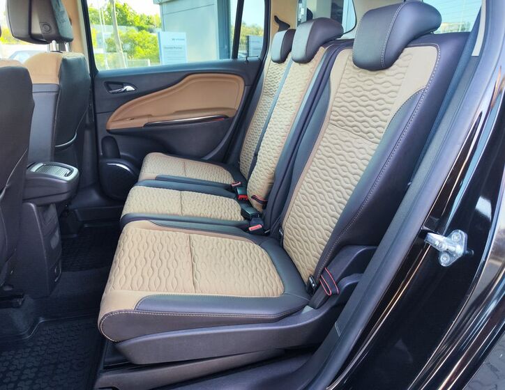Opel Zafira 10