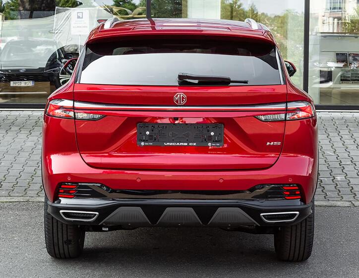 MG HS 7