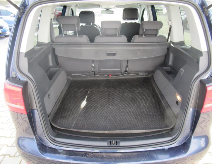 Volkswagen Touran 17