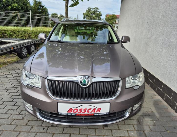 Škoda Superb 10