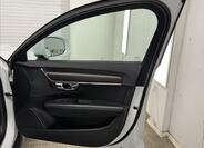 Volvo V90 31