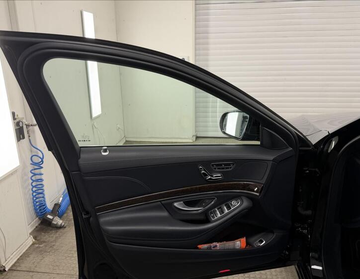 Mercedes-Benz Třídy S 33