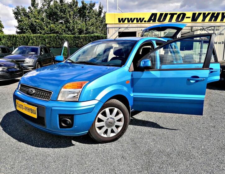 Ford Fusion 1