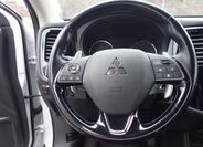 Mitsubishi Outlander 11