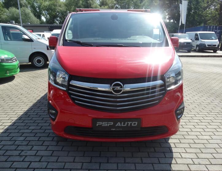 Opel Vivaro 8