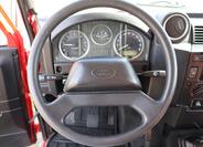 Land Rover Defender 19