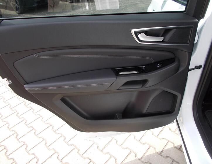 Ford Galaxy 22