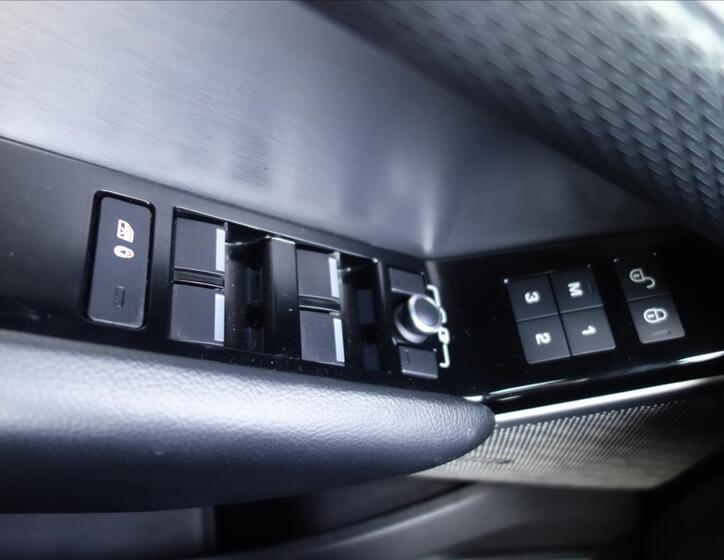 Land Rover Range Rover Velar 24