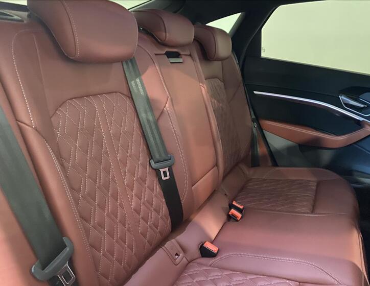 Audi e-tron 7