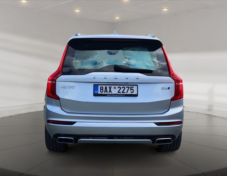Volvo XC90 4