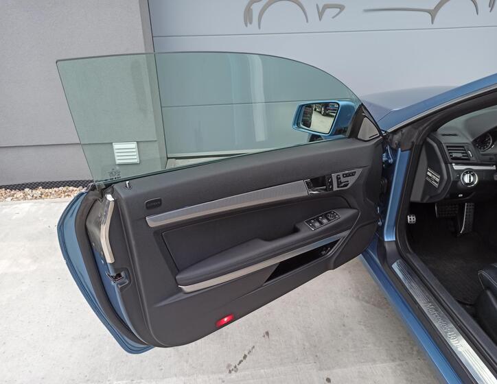 Mercedes-Benz Třídy E 27