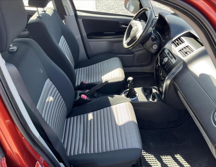 Suzuki SX4 16
