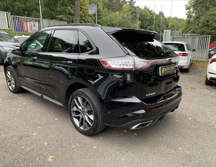 Ford Edge 6