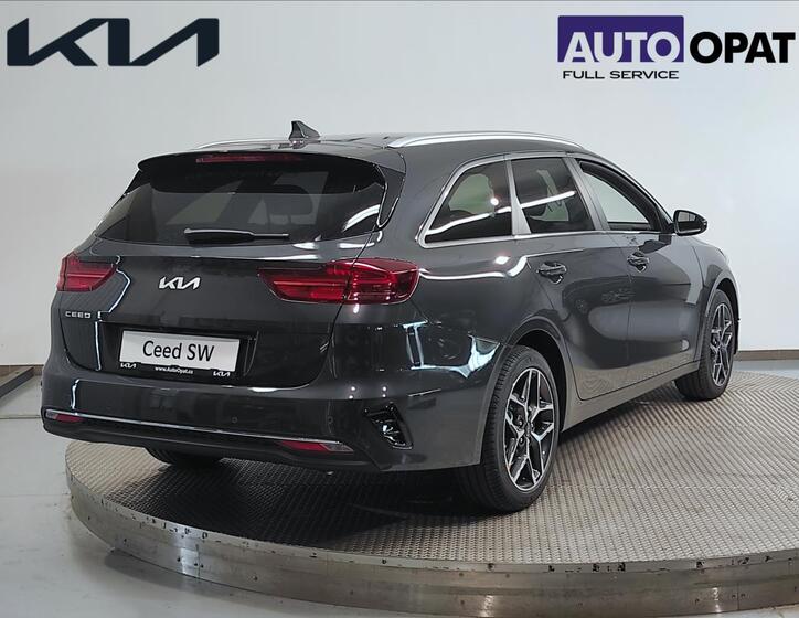 KIA Ceed 4