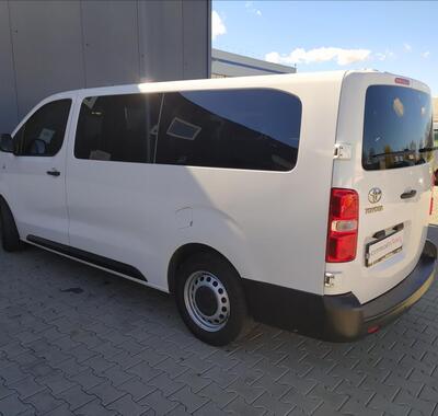 Toyota ProAce 6