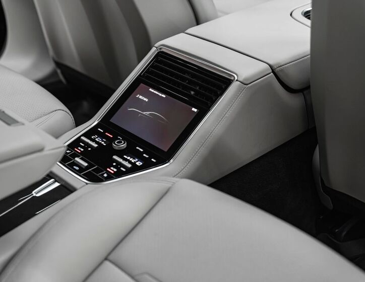 Porsche Panamera 29