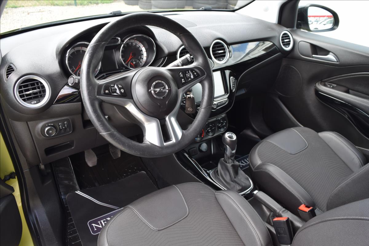 Opel Adam