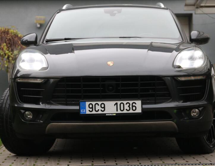 Porsche Macan 10