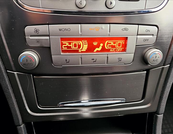 Ford Mondeo 18