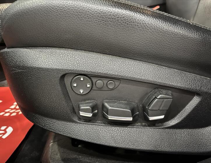 BMW Řada 7 24