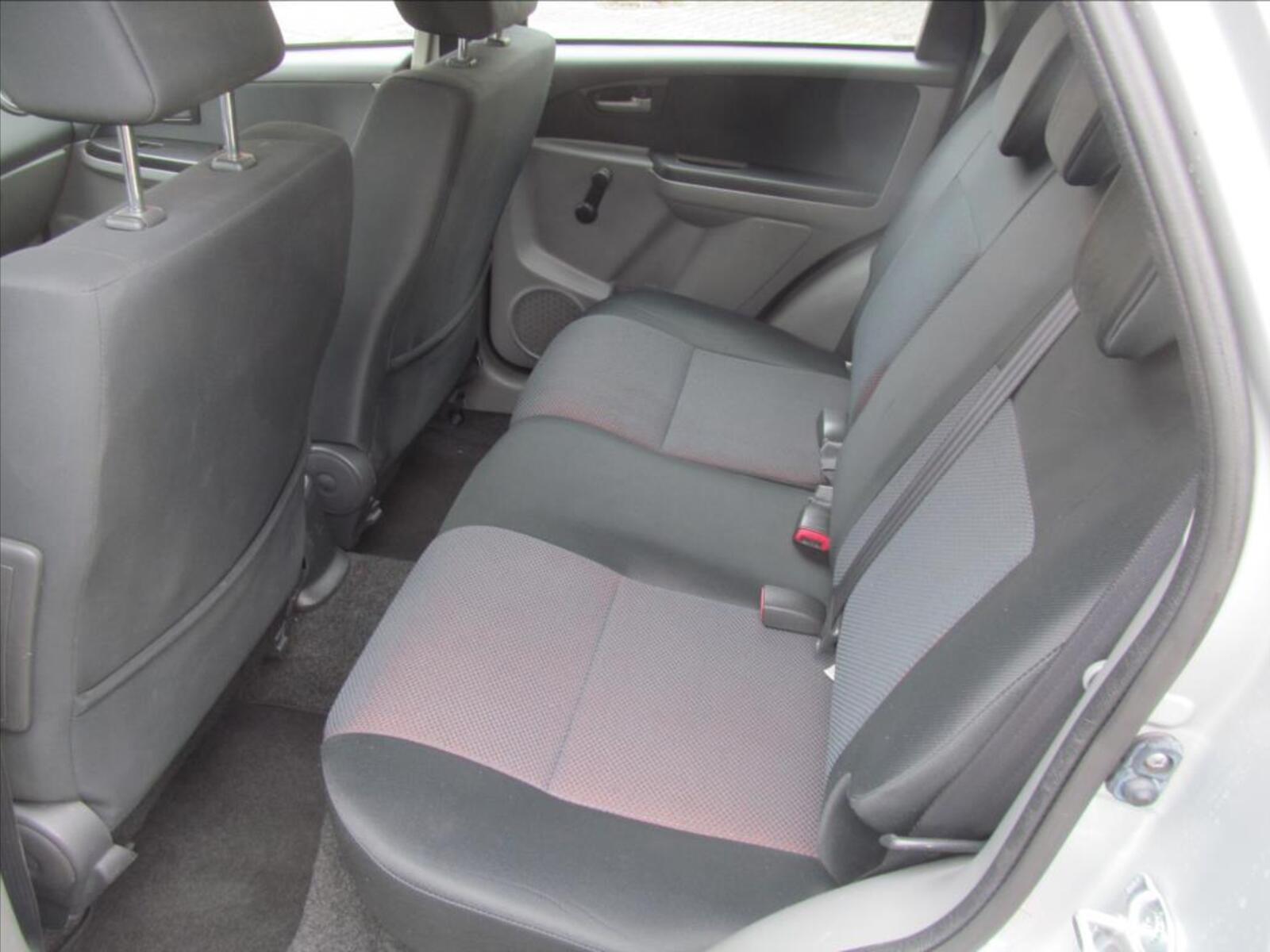 Suzuki SX4 14