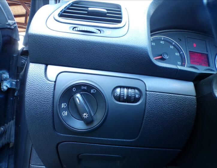 Volkswagen EOS 13