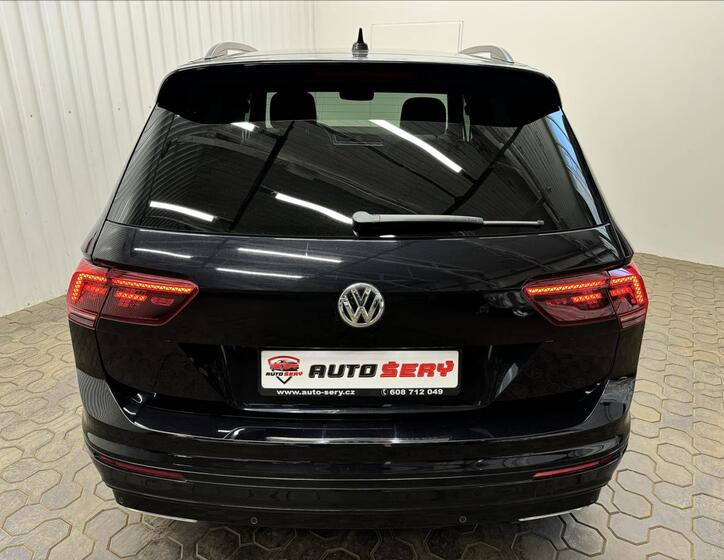 Volkswagen Tiguan 7
