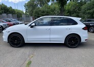 Porsche Cayenne 5