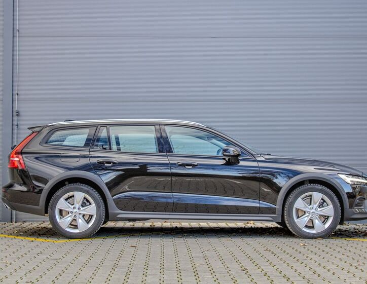 Volvo V60 4