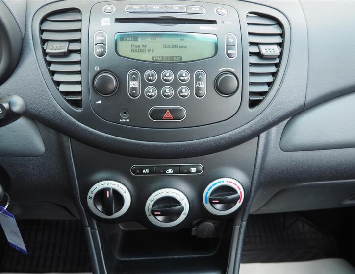 Hyundai i10 9