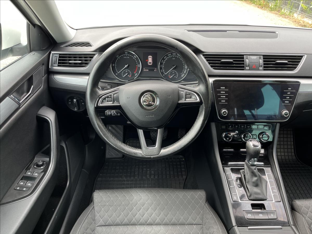 Škoda Superb
