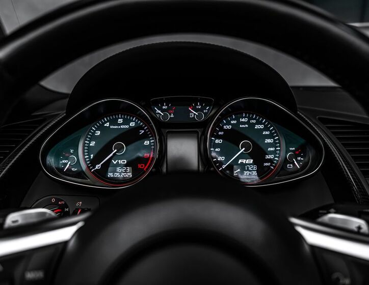 Audi R8 32