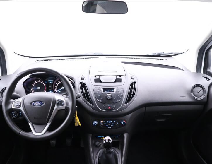 Ford Tourneo Courier 25