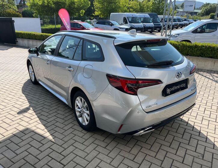 Toyota Corolla 4