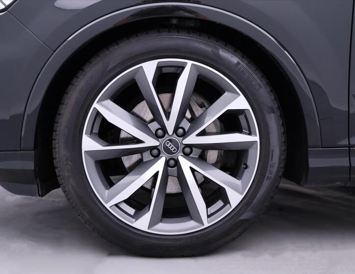 Audi Q7 38